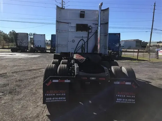 2021 VOLVO VNL740