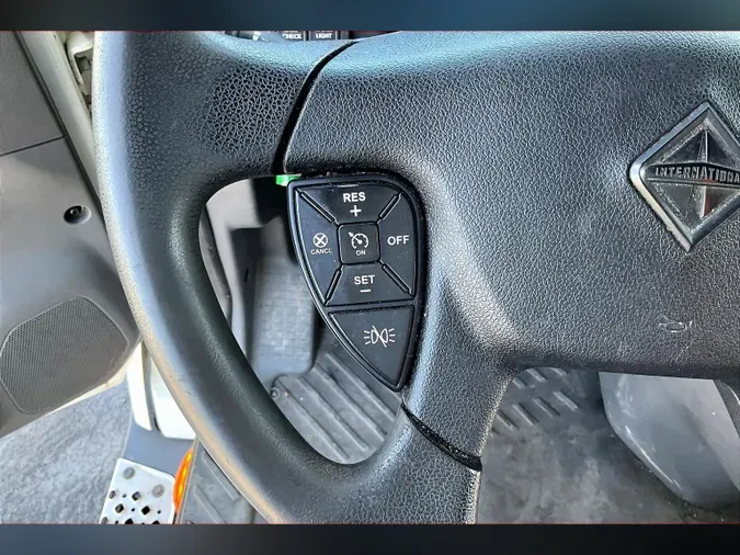 2022 INT LT625 6x4