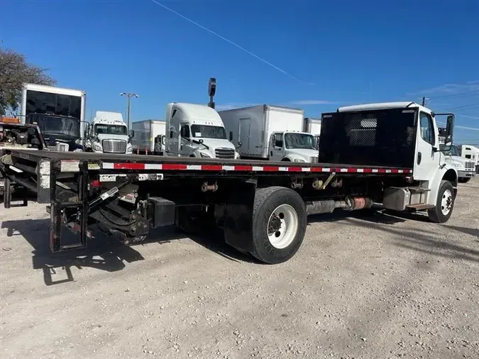 2017 FREIGHTLINER/MERCEDES M2 106