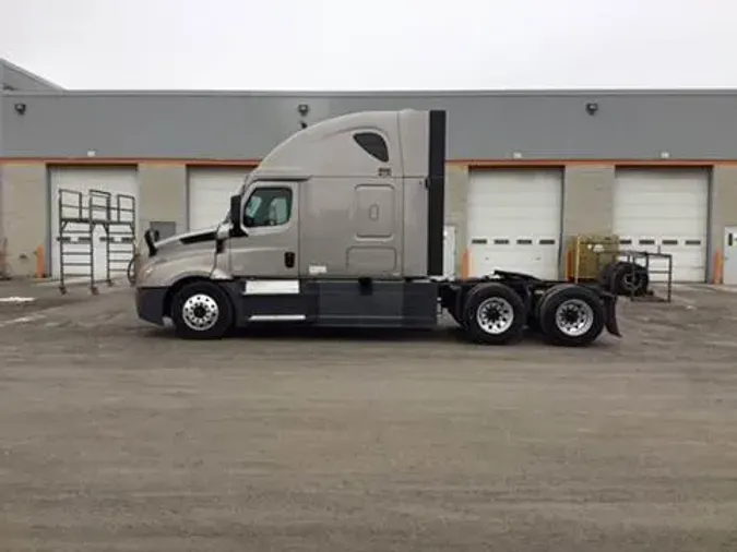 2020 Freightliner Cascadia