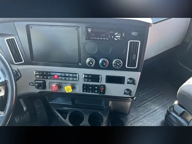 2020 FREIGHTLINER CA126