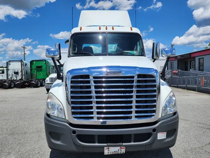 2019 FREIGHTLINER/MERCEDES CASCADIA 125