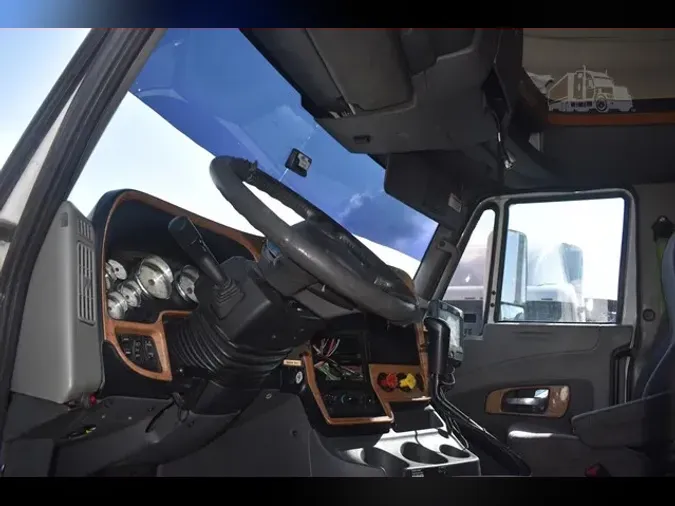 2015 INTERNATIONAL PROSTAR