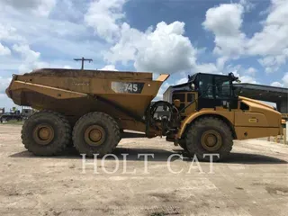 2018 Caterpillar 745