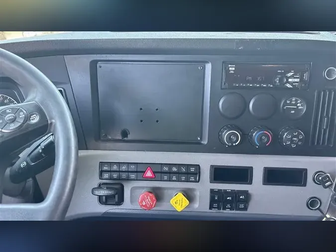 2020 FREIGHTLINER CA116