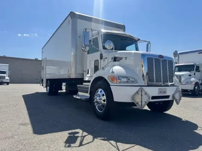 2020 Peterbilt 337