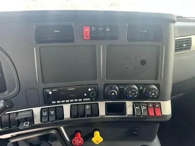 2023 Kenworth T68086663388503fd644746dac1237dae130