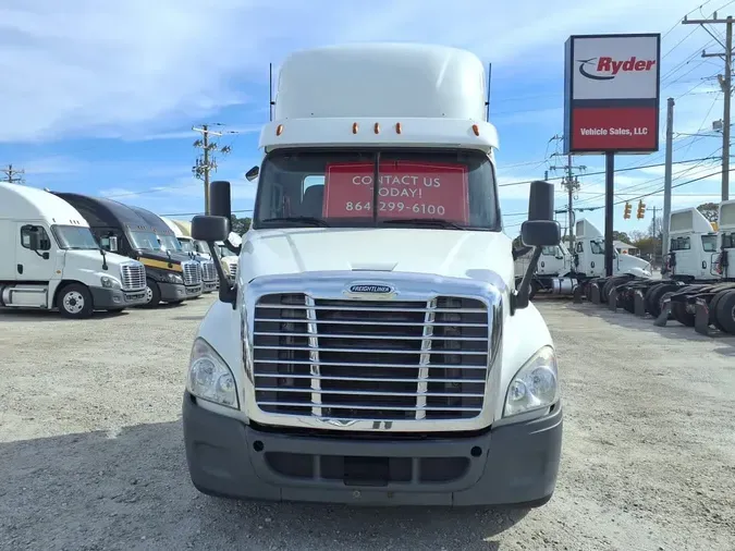 2019 FREIGHTLINER/MERCEDES CASCADIA 12586668e0aef58d68e8f13dee4309fd3ed