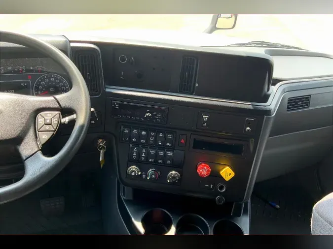 2021 INT LT625 6x4