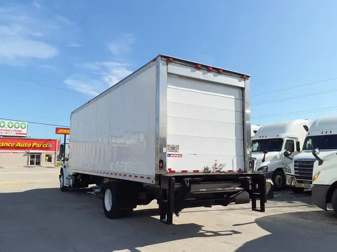 2018 FREIGHTLINER/MERCEDES M2 106