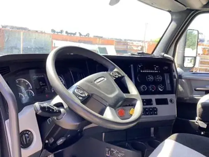 2019 Freightliner Cascadia