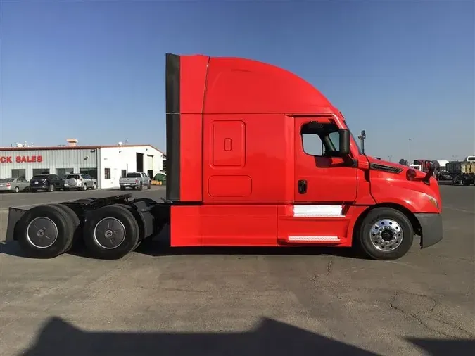 2023 FREIGHTLINER CA126