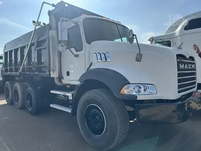 2007 MACK GRANITE CT713