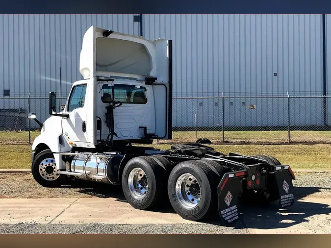 2020 INT LT625 6x48678206a8be0afeb5055d1e93e61c10f