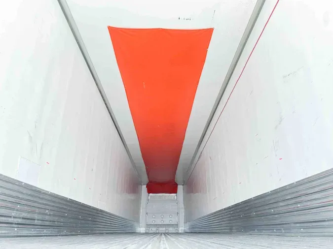 2019 UTILITY VS2RA8678a961f4448e39a5be799a6610703b