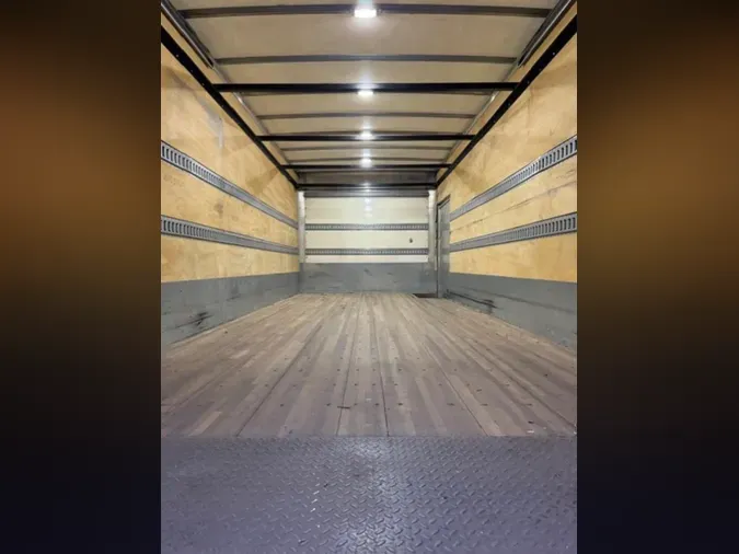 2019 NAVISTAR INTERNATIONAL 4300 SBA