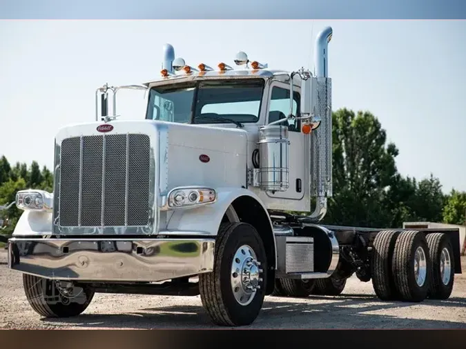 2024 PETERBILT 389