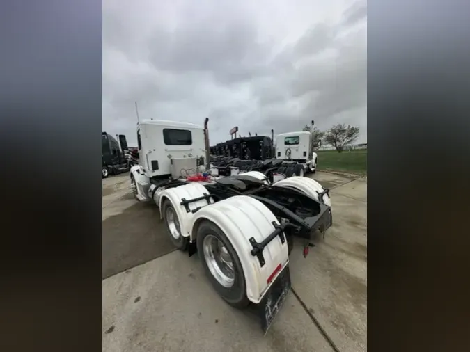 2016 Peterbilt 567