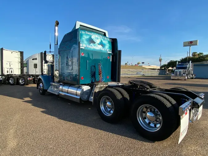 2021 Kenworth W900L