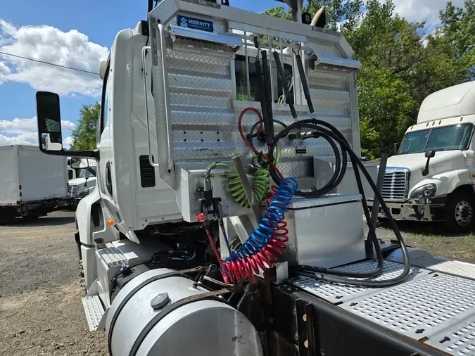 2018 NAVISTAR INTERNATIONAL LT625 DAYCAB T/A