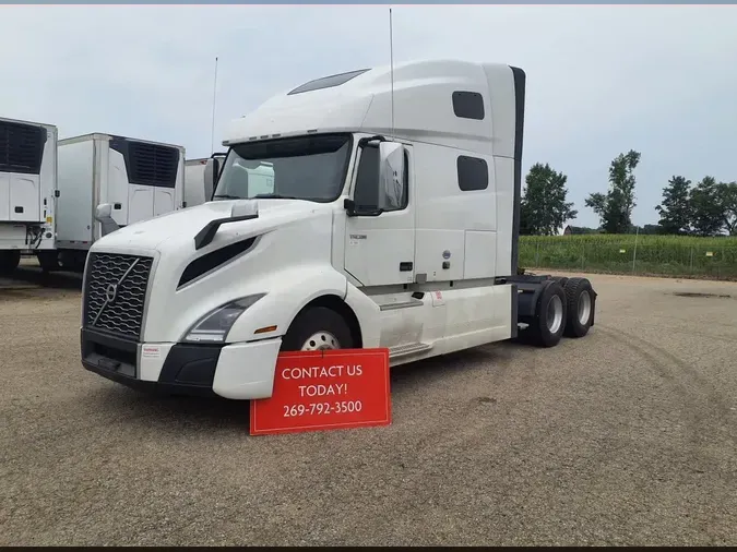 2020 VOLVO VNL64T-3008684a7737328313c28bb777f1eaaa2a1