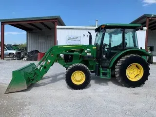 2017 John Deere 5055E