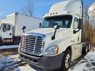 2019 FREIGHTLINER/MERCEDES CASCADIA 125