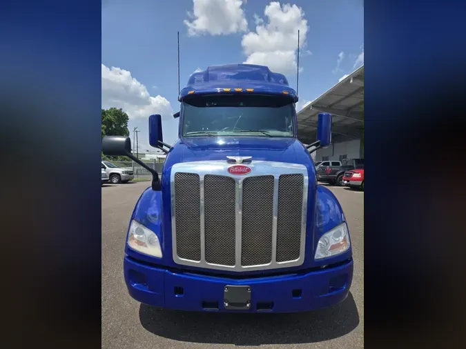 2022 Peterbilt 579