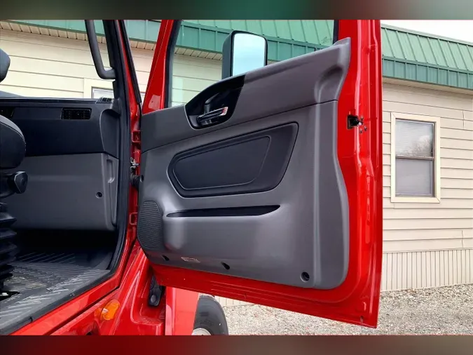 2023 INT LT625 6X4