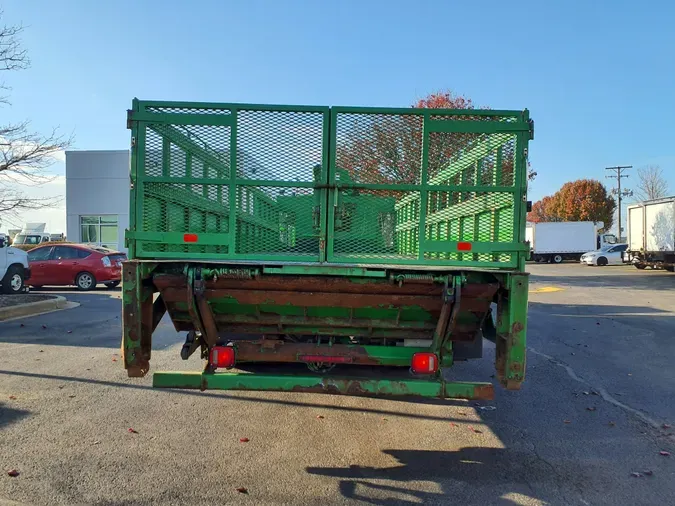 2014 FREIGHTLINER/MERCEDES M2 106