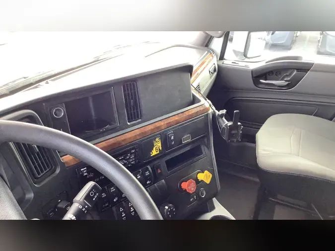 2020 International LT