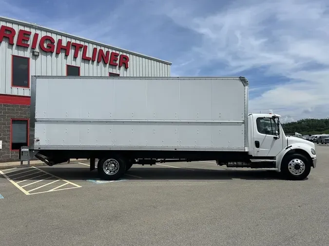 2019 Freightliner M2 106