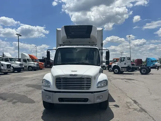 2014 Freightliner M2 106