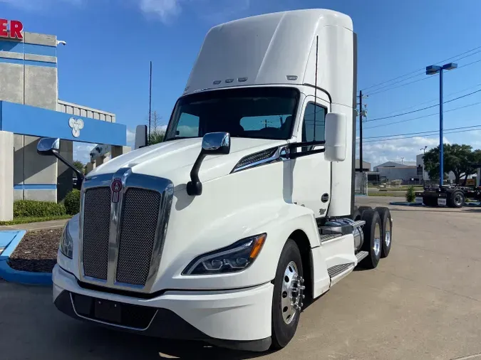 2022 Kenworth T680