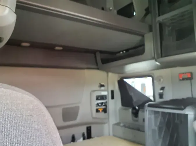 2020 NAVISTAR INTERNATIONAL LT625 SLPR CAB