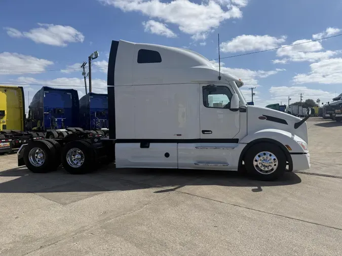 2024 Peterbilt 579