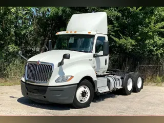 2019 INT LT625 6x4