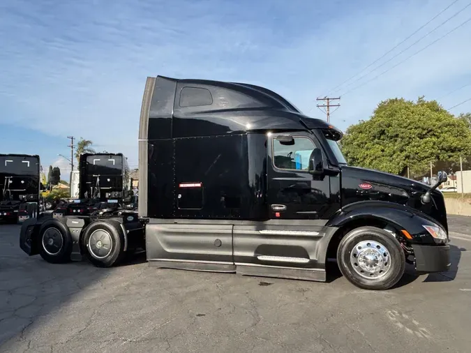 2023 Peterbilt 579