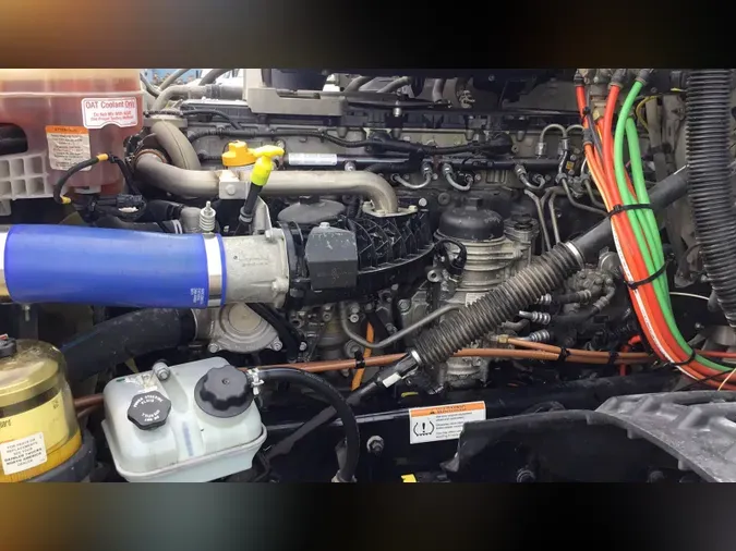2022 Freightliner Cascadia 12686a9675419c3e8262e9bceb81cdd1f40