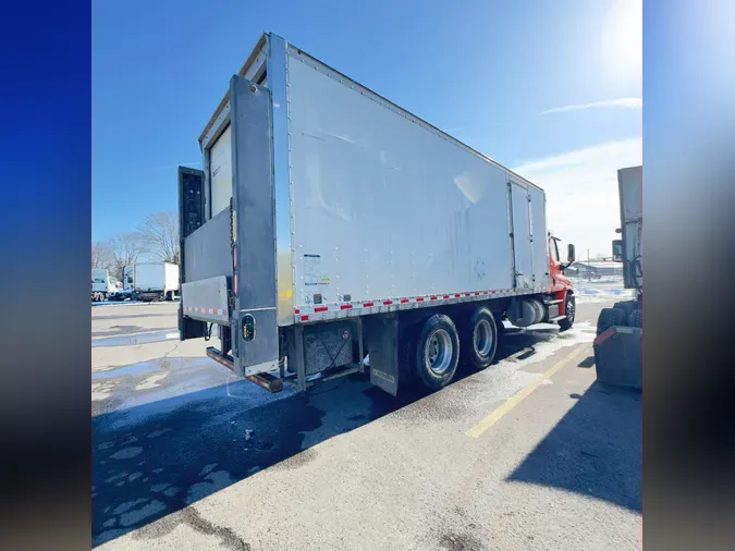 2017 FREIGHTLINER/MERCEDES CASCADIA 113