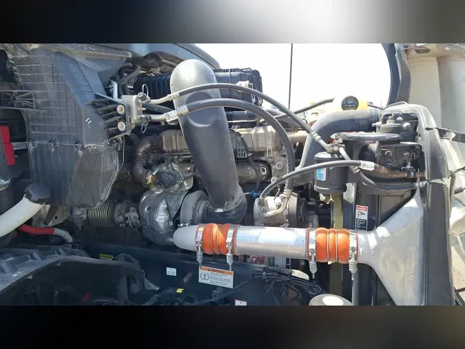 2023 Freightliner Cascadia 12686ab056803fe9c2575a7c5b983bd3eaa