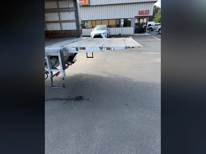 2020 Hino 338