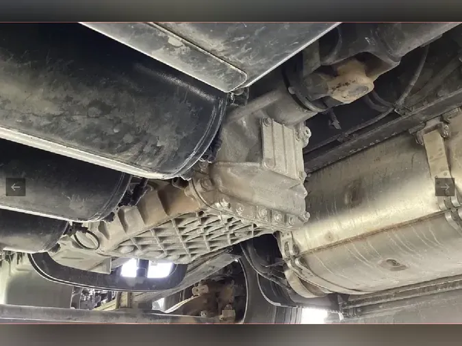 2025 VOLVO VNL64T86086b1ddff242b12b8313da797643f5b23