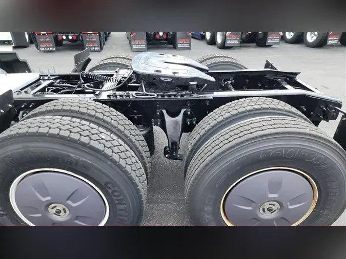2022 INTERNATIONAL LT625