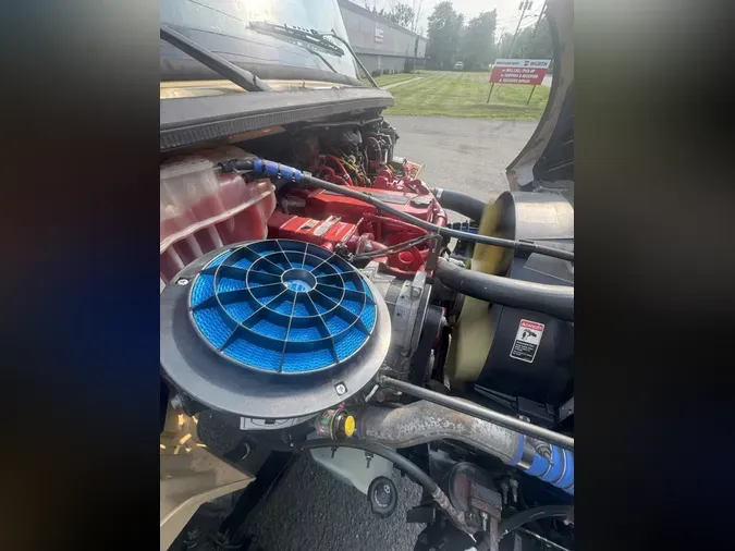 2019 FREIGHTLINER M2 106