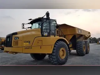 2019 CATERPILLAR 745