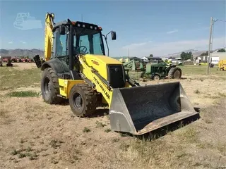 2019 NEW HOLLAND B95C