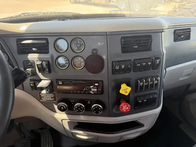 2020 Peterbilt 57986b8a62531c5ade31553a1846a74dea0