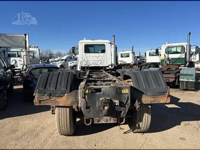 2005 MACK GRANITE CV713
