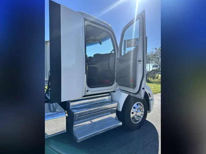 2019 Peterbilt 579